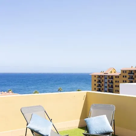 Home2book Attic Terrace Charming Ocean View アパート
